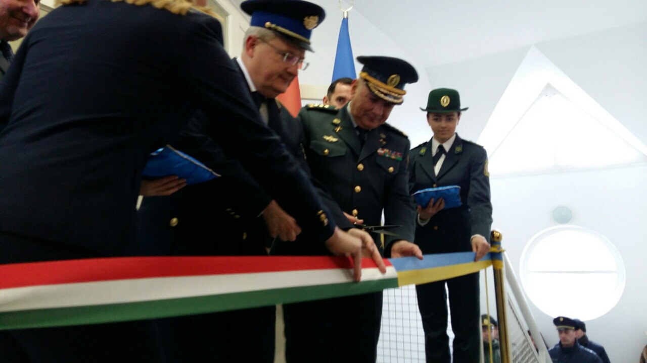 На українсько-угорському кордоні на Закарпатті відкрили перший для цієї ділянки спільний контактний пункт "Загонь (ФОТО)