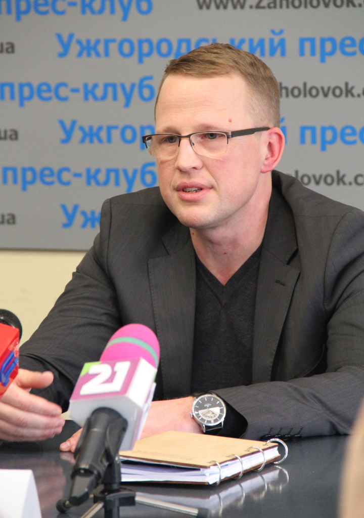 Для модернізації аеропорту "Ужгород" необхідно близько 100 млн грн – Євген Гапоненко