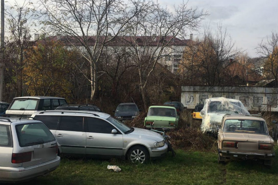 У Виноградові спіймали двох чоловіків, котрі намагалися вкрасти автомагнітолу зі штрафмайданчика поліції 