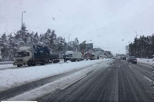 На Закарпатті відновлено рух автодорогами, що були прекриті внаслідок переливів води