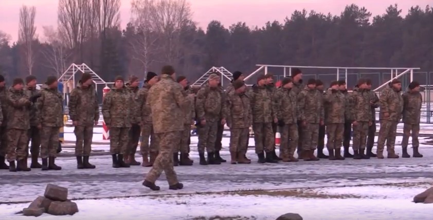 Напередодні свят кордон на Закарпатті посилили офіцерами-прикордонниками (ВІДЕО)