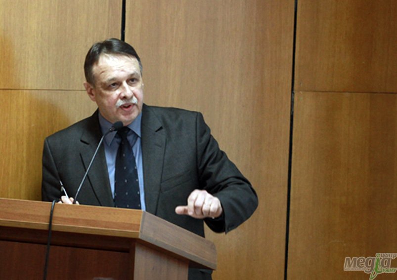 Понад 1100 доповідей представили вчені УжНУ на підсумковій науковій конференції професорсько-викладацького складу