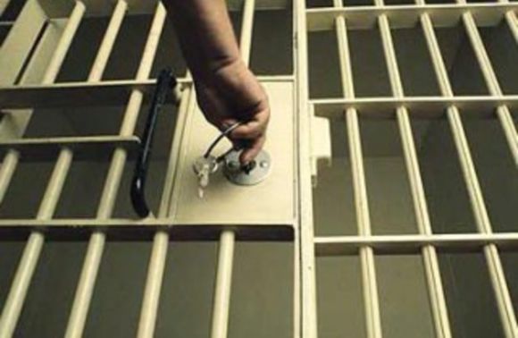 Вбивцю, що позбавив життя чоловіка на Рахівщині, взято під варту без можливості виходу під заставу