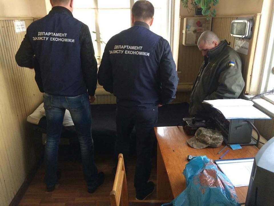 Із "лісопродуктовим" хабарем затримано начальника Мукачівського військового полігону 128-ї гірсько-піхотної бригади (ФОТО)