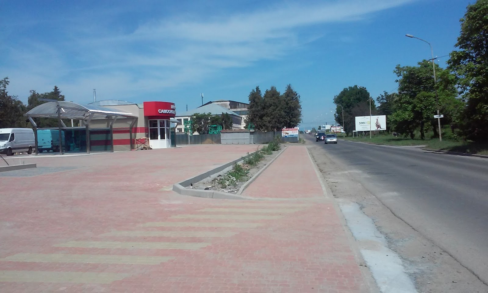 Розгляд справи по "віджатому" екс-депутатом ужгородському скверу перенесено через визнання позову міськрадою