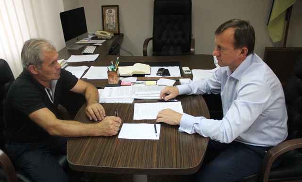 Колишнього в.о. головного архітектора Ужгорода Івегеша судитимуть за підробку документів по землі