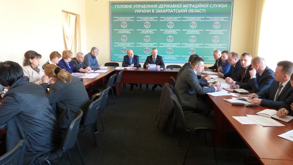 Торік на Закарпатті 249 іноземців стали громадянами України, а 976 закарпатців оформили виїзд на проживання за кордоном