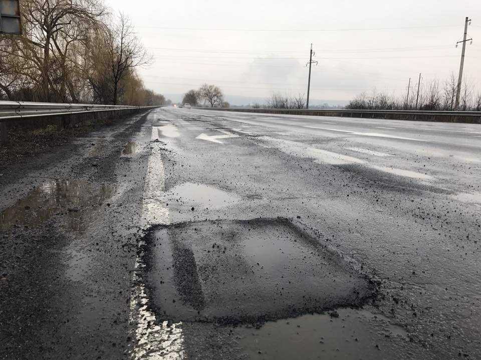 Керівник Закарпатськго облавтодору за погану роботу отримав вже другу догану