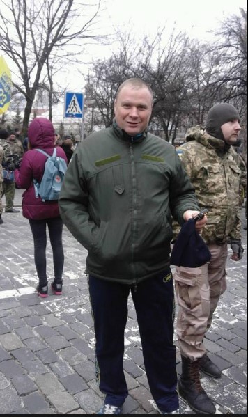На Перечинщині "активіст" зі зброєю в руках напав на водія, що перевозив дрова – ОУЛМГ