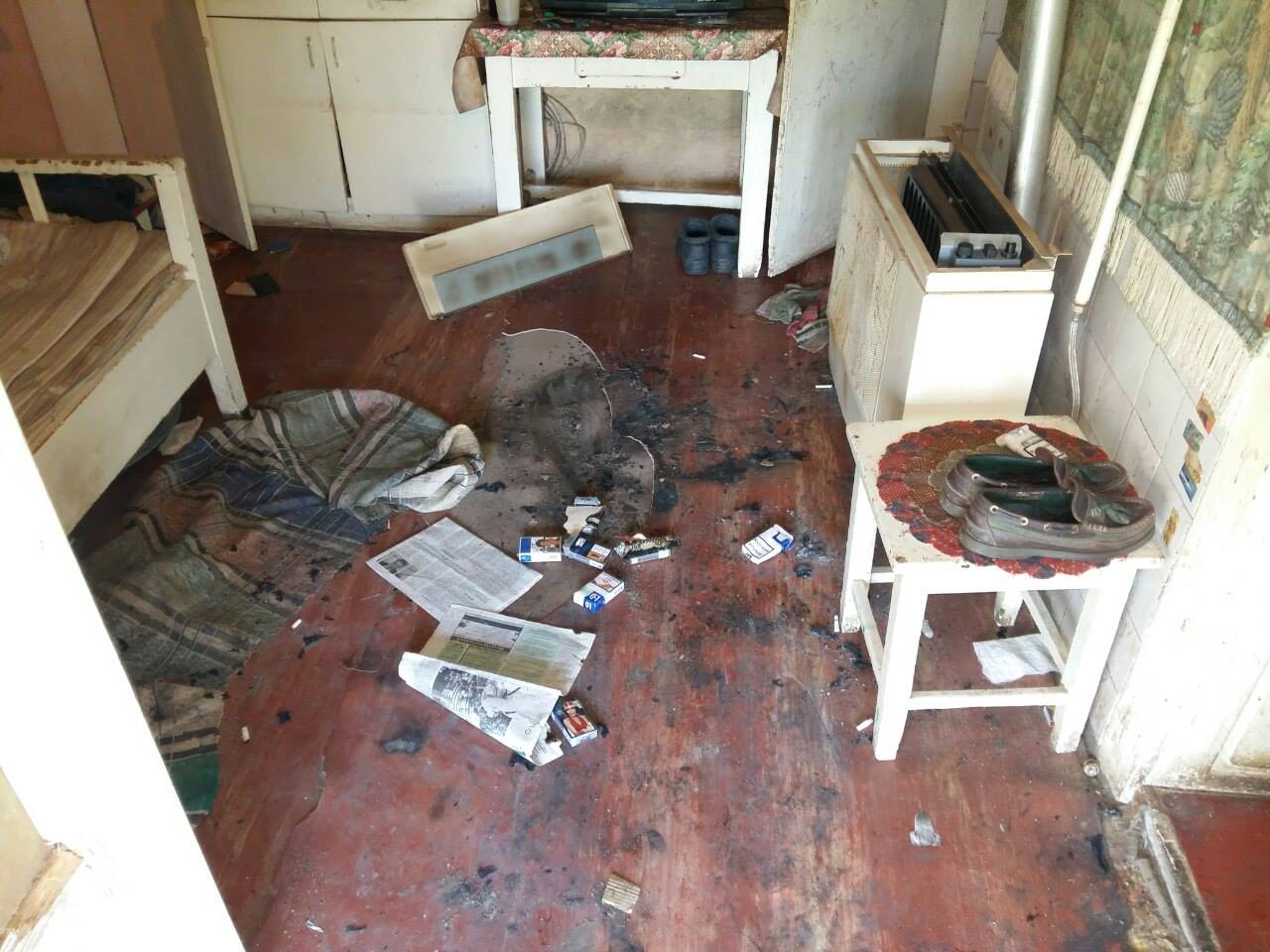 У Петрові на Виноградвіщині необережне куріння психічно нездорового чоловіка призвело до пожежі в будинку (ФОТО)