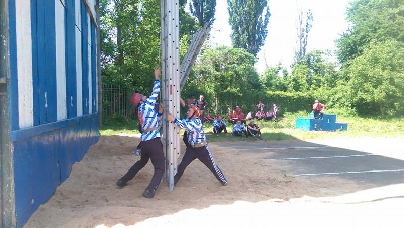 В Ужгороді 14 рятувальних команд змагаються за звання кращих (ФОТО)