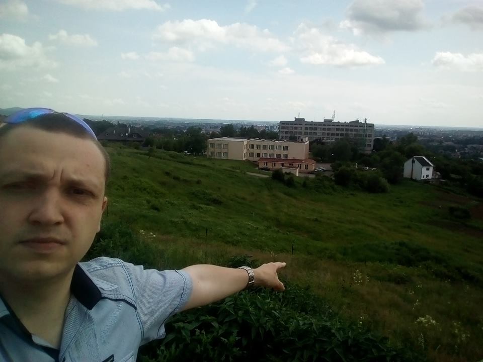 Громадський активіст показав скандальні земельні ділянки родини голови Апеляційного суду Закарпатської області (ФОТО, ВІДЕО)