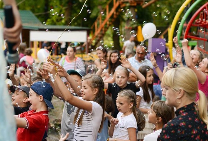 Ужгород став "Містом щасливих дітей". ФОТОРЕПОРТАЖ. Частина 1