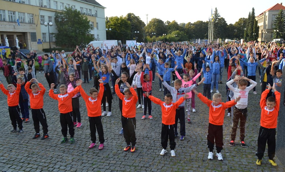 Сьогоднішній день ужгородці розпочали зі спорту (ФОТО)
