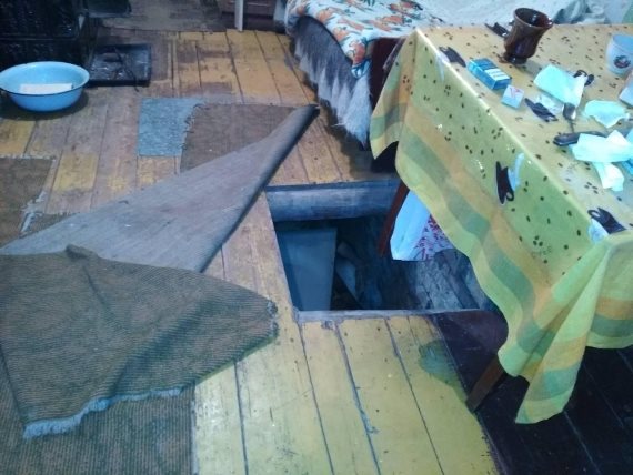 Імовірним убивцею подружжя в Рахові в поліції вважають сина вбитих, чоловіка розшукують (ФОТО) 