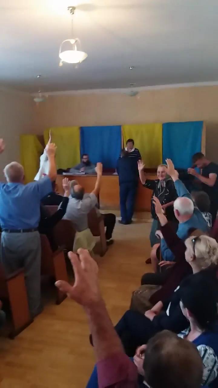 Калини на Тячівщині повністю відмовились від міні-ГЕС, а в Бедевлі триває протистояння (ФОТО, ВІДЕО)