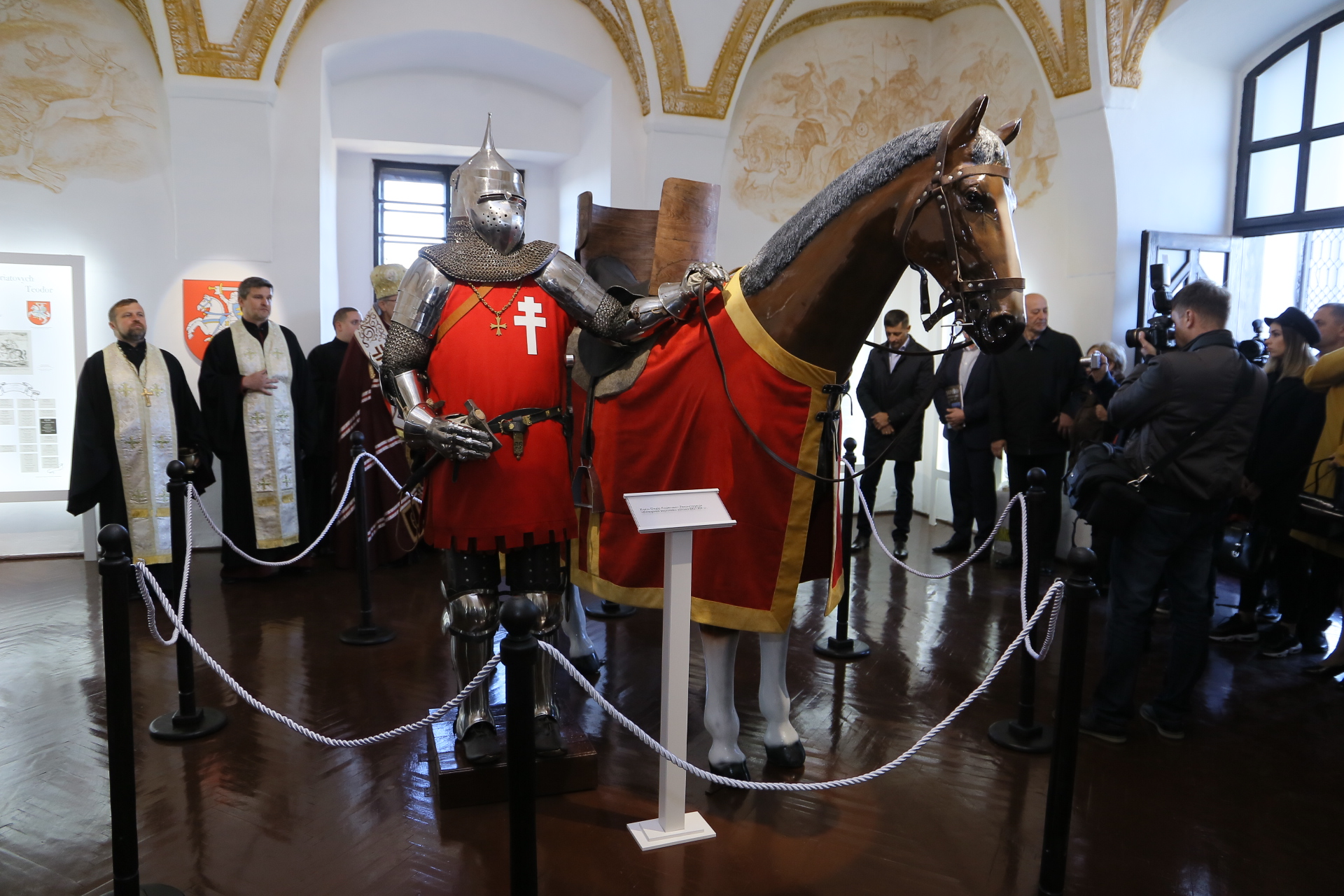 У мукачівському замку "Паланок" відкрили меморіальну кімнату князя Корятовича (ФОТО)