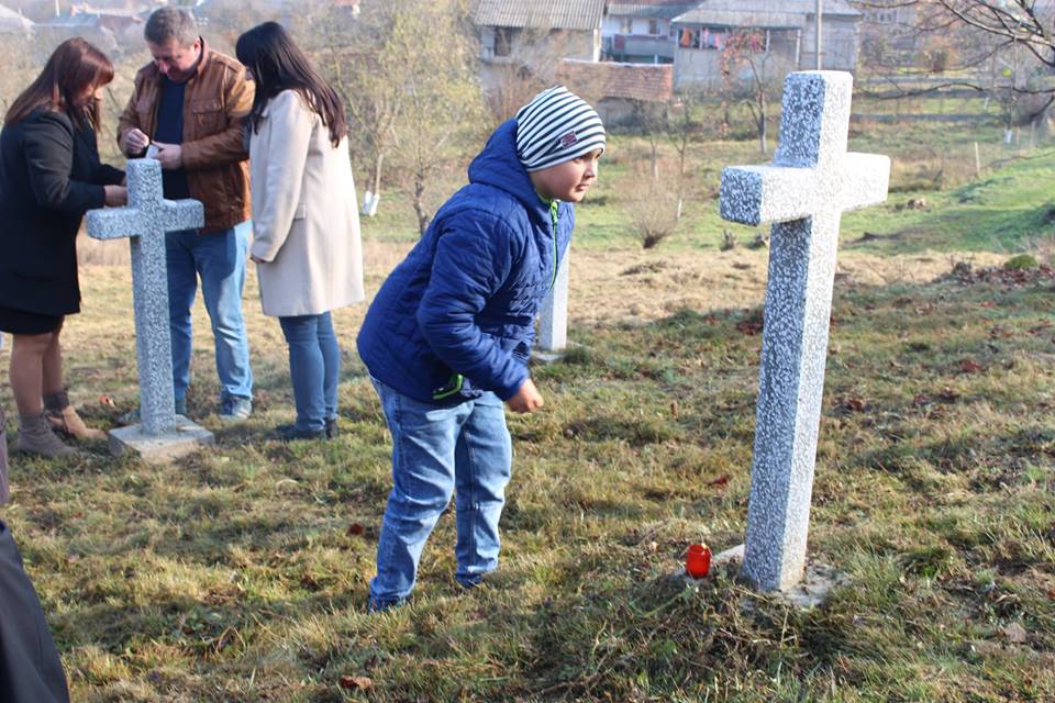 На Перечинщині до 100-річчя з дня завершення Першої світової війни висадили платани і провели відкриту екскурсію (ФОТО)