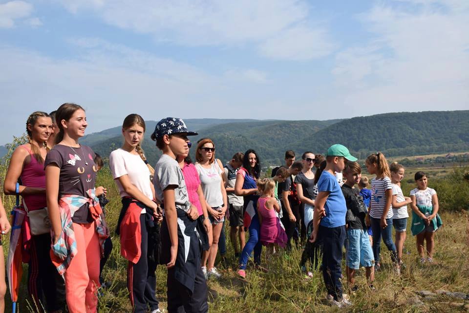 Закарпатські "Щасливі діти" та "Синій вир" стали героями відеоролику про екоініціативи Заходу та Сходу України (ВІДЕО)