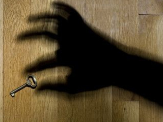 Шахрая, котрий у Мукачеві залишив без квартири її власників, засуджено до 6 років в'язниці