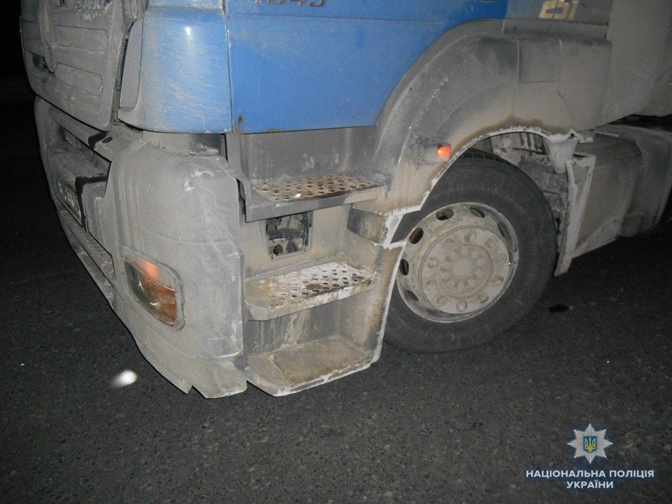 У Сваляві іноземець за кермом вантажівки смертельно наїхав на жінку, що йшла по трасі
