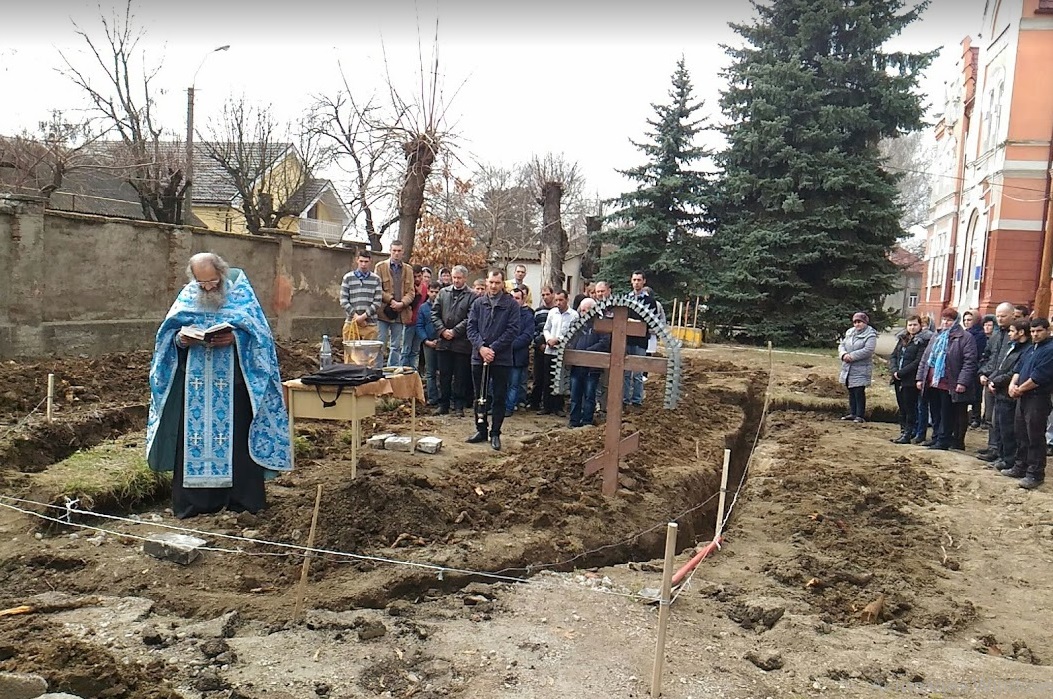 У Виноградові на території дитбудинку побудують церкву УПЦ МП (ФОТО)