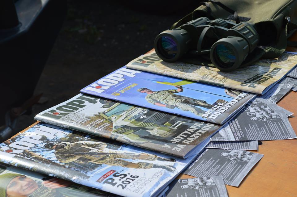 У Виноградові прикордонники демонстрували техніку випускникам шкіл (ФОТО)