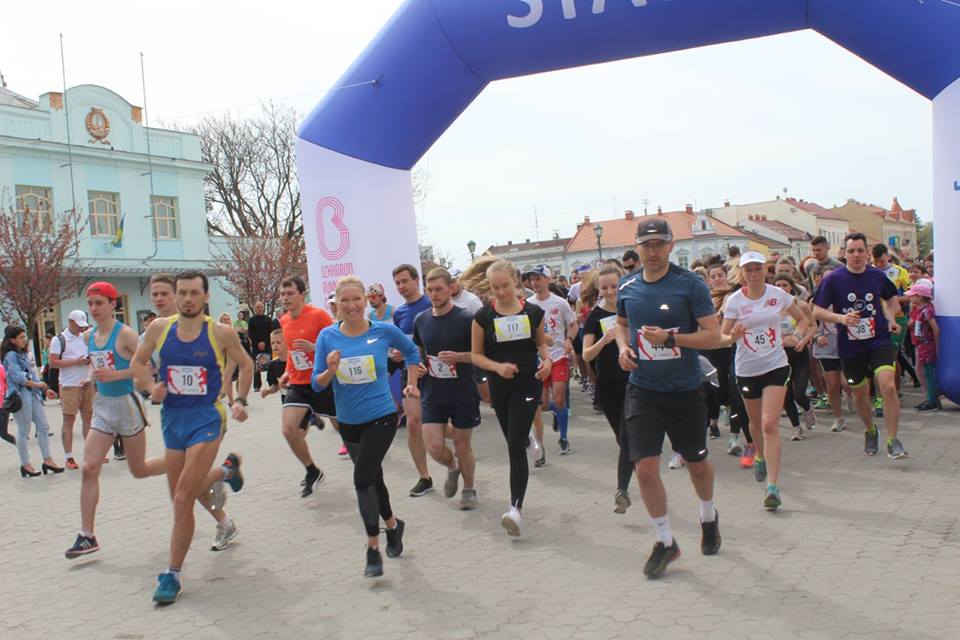 В Ужгороді для облаштування ігрової зони в онкогематологічному відділенні дитячої лікарні в Мукачеві набігали майже 15 тис грн (ФОТО)