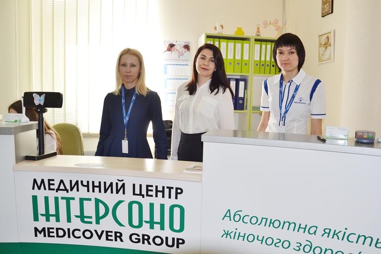 Диво, наближене до реальності: як в Ужгороді допомагають стати батьками парам з усього світу