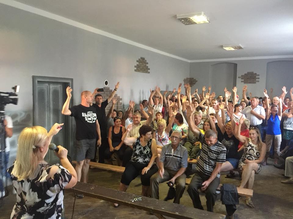 Громада Ключарок всупереч рішенню депутатів проголосувала за приєднання до Мукачівської ОТГ (ФОТО)