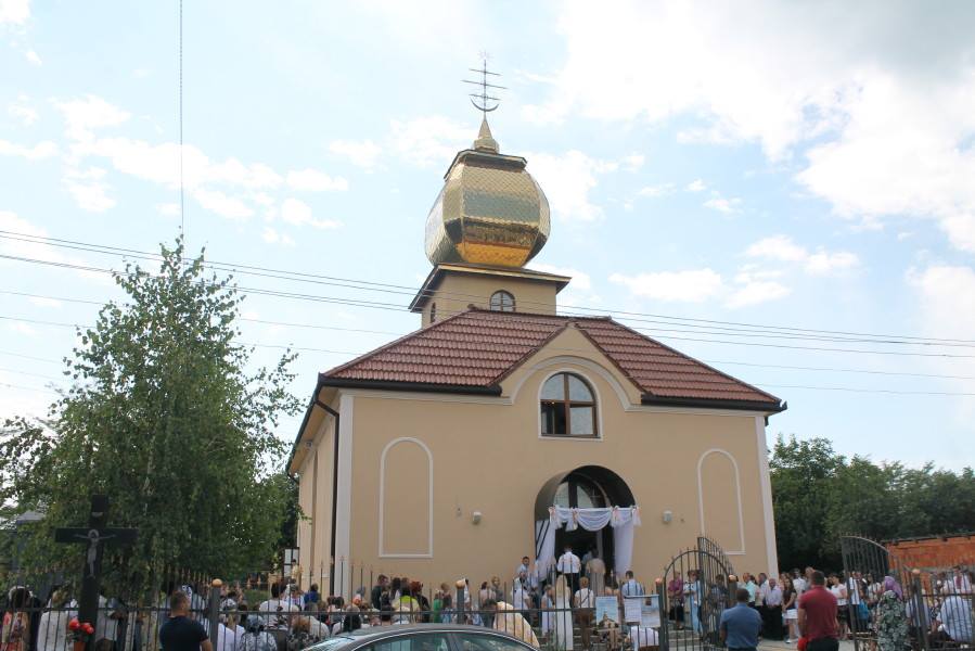 У мукачівському Бороктелепі освятили новозбудовану греко-католицьку церкву (ФОТО)