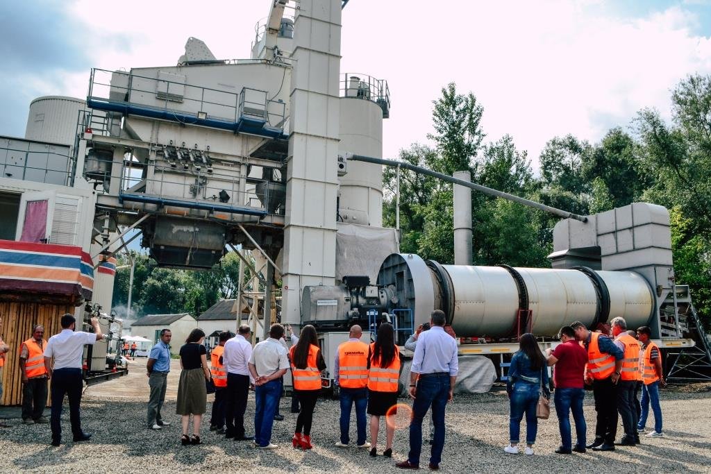 У Тересві на Тячівщині запрацював новий асфальтний завод (ФОТО)