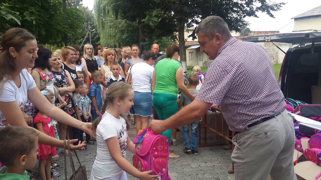 Акція для майбутніх першачків завершилась у Тячівському та Рахівському районах (ФОТО)