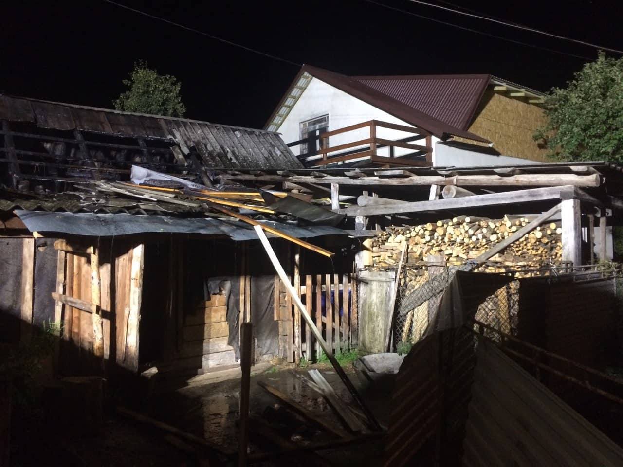 6 пожеж у господарських будівлях виникло впродовж вихідних на Закарпатті (ФОТО)