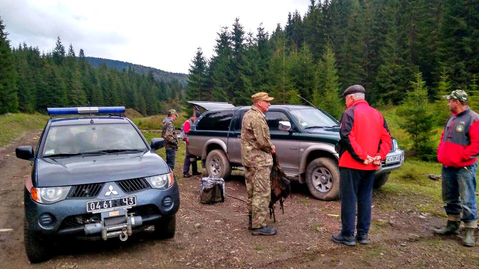 На Міжгірщині відшукали чотирьох грибників, що заблукали (ФОТО)