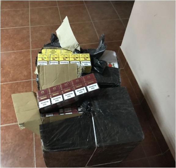 На Закарпатті сполохали групу контрабандистів, що намагалися переправити через кордон тисячу пачок сигарет (ФОТО) 