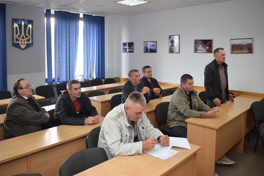 В Ужгороді школярів спеціальним автобусом не перевозитимуть, бо він "програмно" не передбачений (ФОТО)