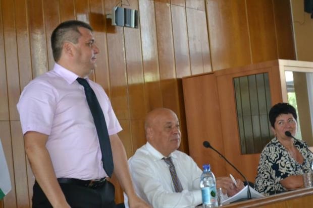 Зеленський звільнив і знову призначив "турчинівського" і "порошенківського" голову Берегівської РДА Петрушку