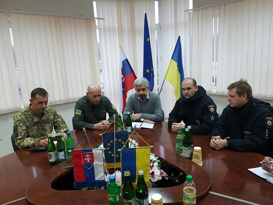 У ПП "Ужгород-Вишнє Нємецьке" відбулася міжвідомча нарада контрольних служб (ФОТО)