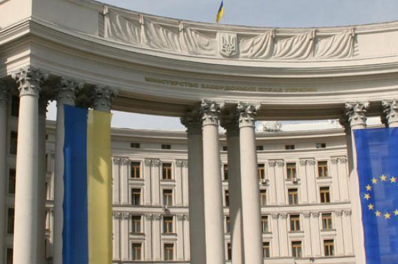 Угорщина не просила в РФ допомоги у захисті меншин в Україні
