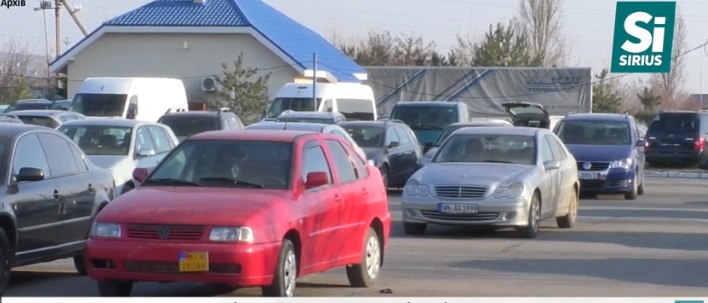 Щодня на Закарпатті розмитнюють усього по дві автівки (ВІДЕО)