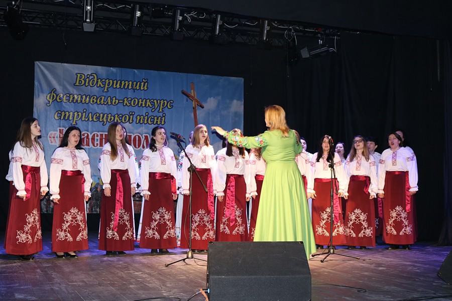 У Хусті визначили переможців фестивалю-конкурсу "Красне поле" (ФОТО)