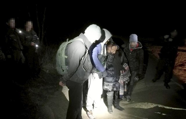 В Угорщині закарпатця заарештували за контрабанду людей (ФОТО, ВІДЕО)