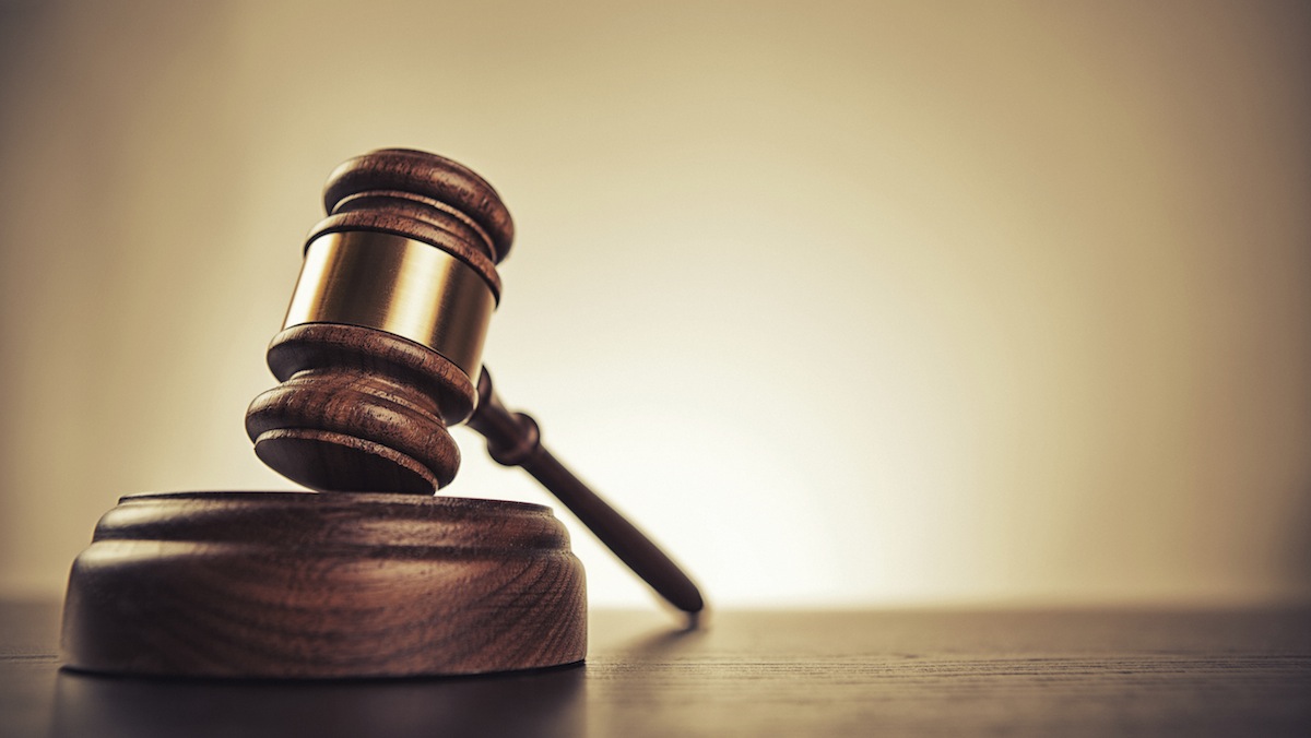 В Ужгороді скасовано незаконне рішення міськради про відведення 670 м кв прибудинкової ділянки під забудову