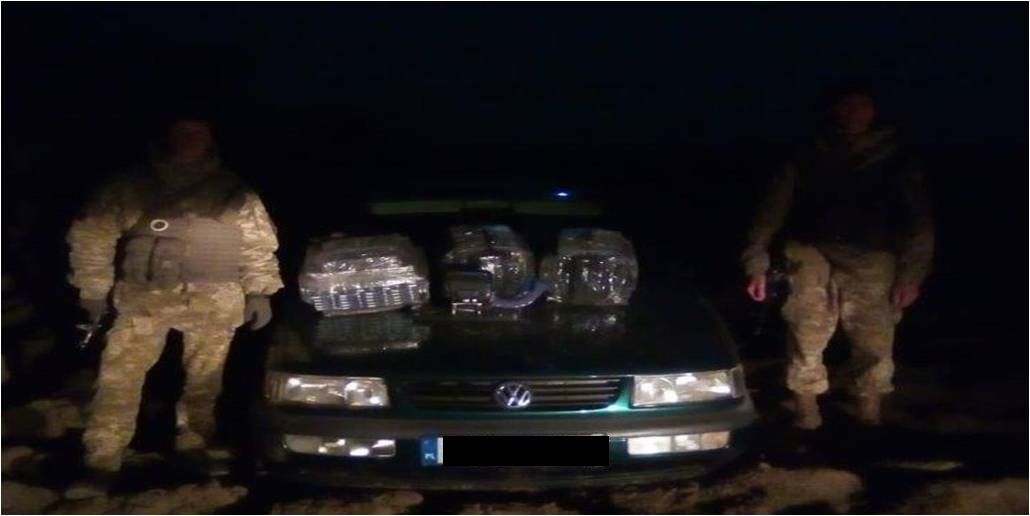 "Водолазів", що з погрозами і спробами наїхати автівкою намагалися втекти від прикордонників, затримали на Рахівщині (ФОТО)