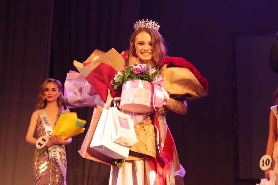 "Міс УжНУ – 2019" стала Аліна Горячова (ФОТО)