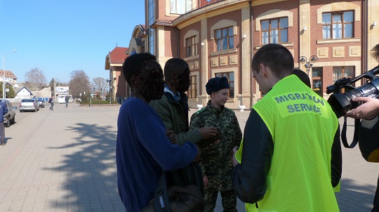 Порушників міграційного законодавства на Закарпатті поштрафували на чверть мільйона гривень