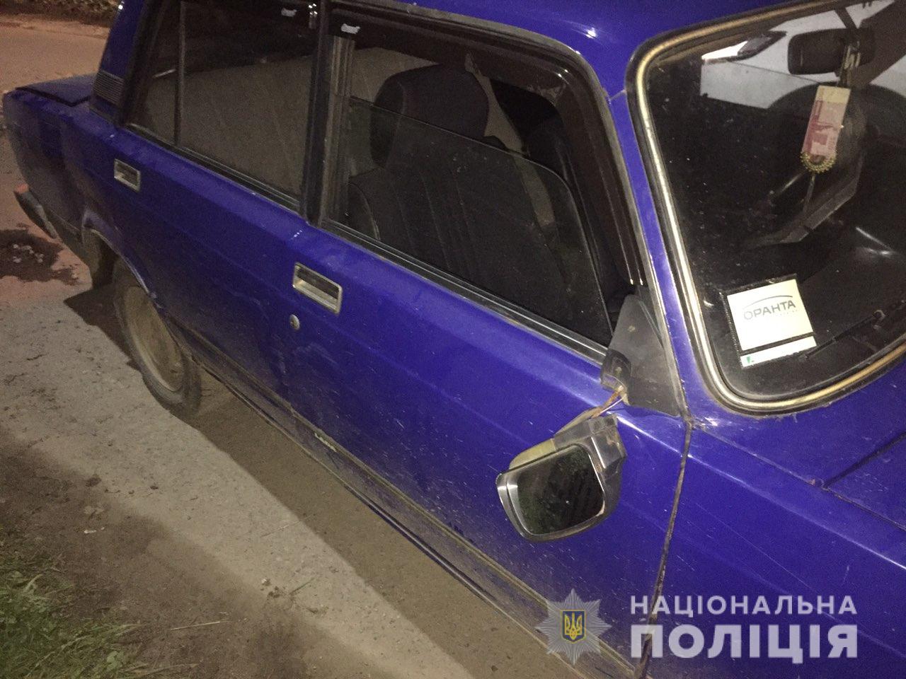 На Рахівщині нетверезий і без посвідчення водій ВАЗу врізався в паркан приватного будинку