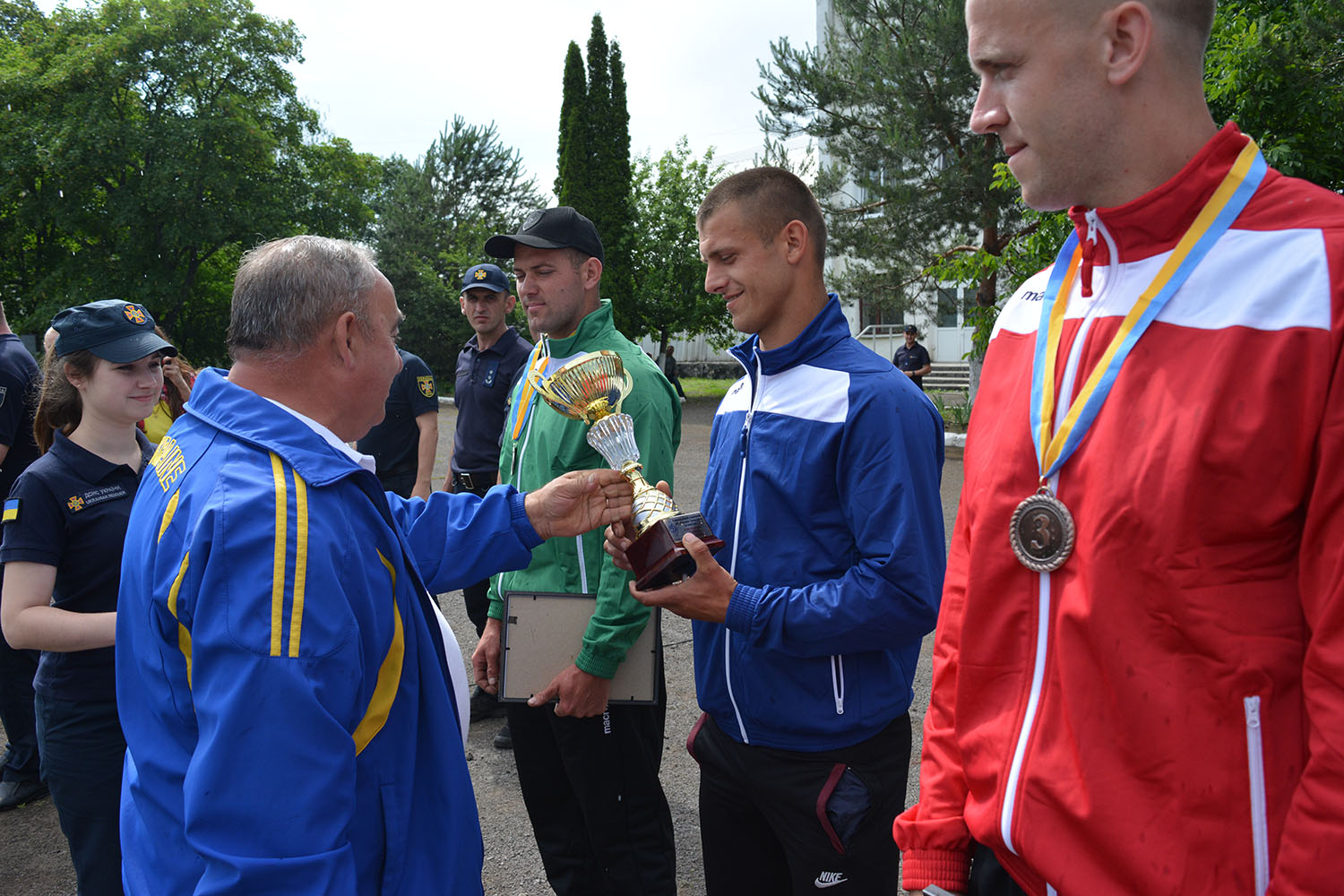 Переможцями змагань Firefighter Combat Challenge, що проходили в Ужгороді, вдруге стали іршавські вогнеборці (ФОТО)