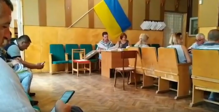 ОВК №70 на Закарпатті приймала уточнені протоколи  без присутності членів окремих ДВК та непублічно працювала вночі (ВІДЕО)